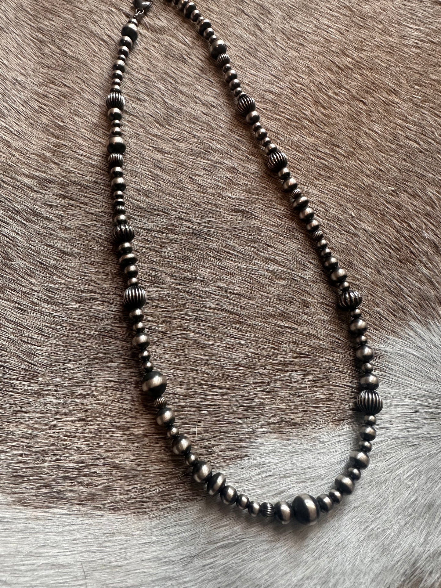 Mixed Sized Pearls w/ Ridged beads
