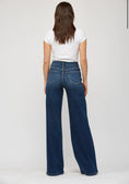 Load image into Gallery viewer, Stockyard High Rise Wide Leg Jeans- Size 28