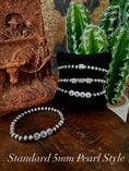 Load image into Gallery viewer, SCRIPUR356 Custom Verse Stretchy Navajo Pearl Bracelet with Silver Numbers
