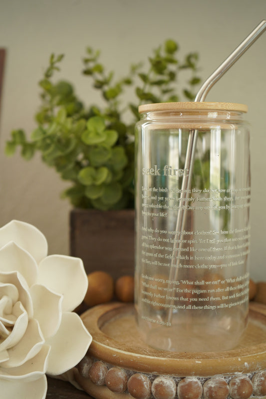 Seek First Glass Can with Straw