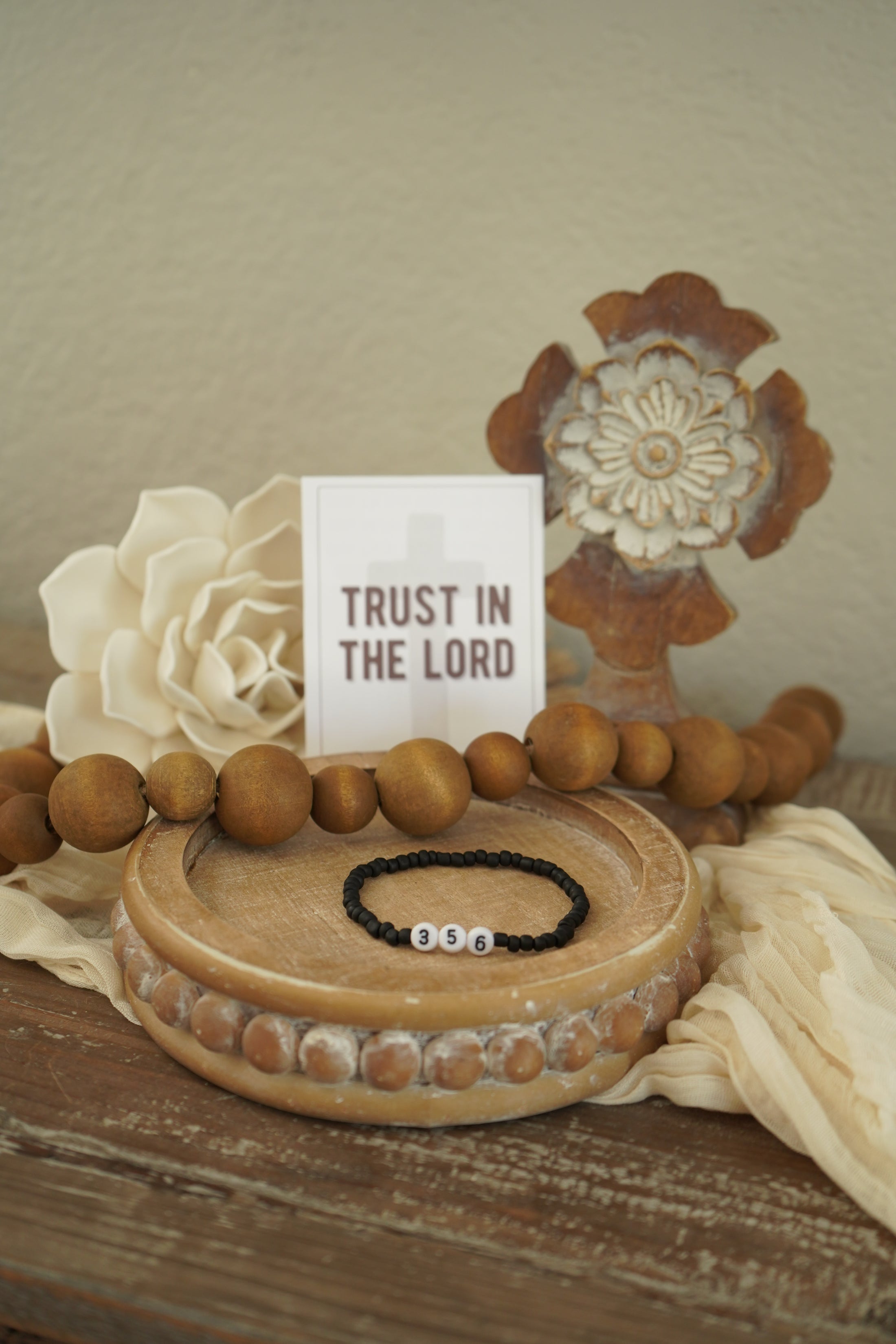 356 - Trust In The Lord Stretchy Bracelet SCRIPTUR356