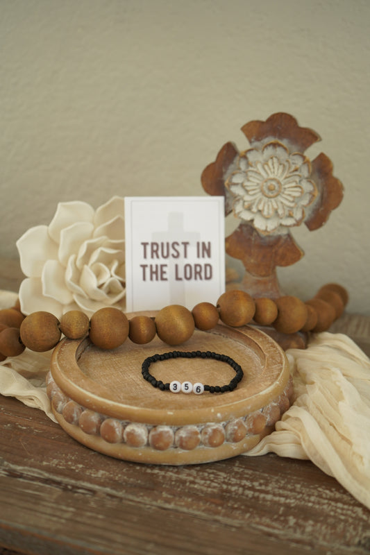 356 - Trust In The Lord Stretchy Bracelet SCRIPTUR356